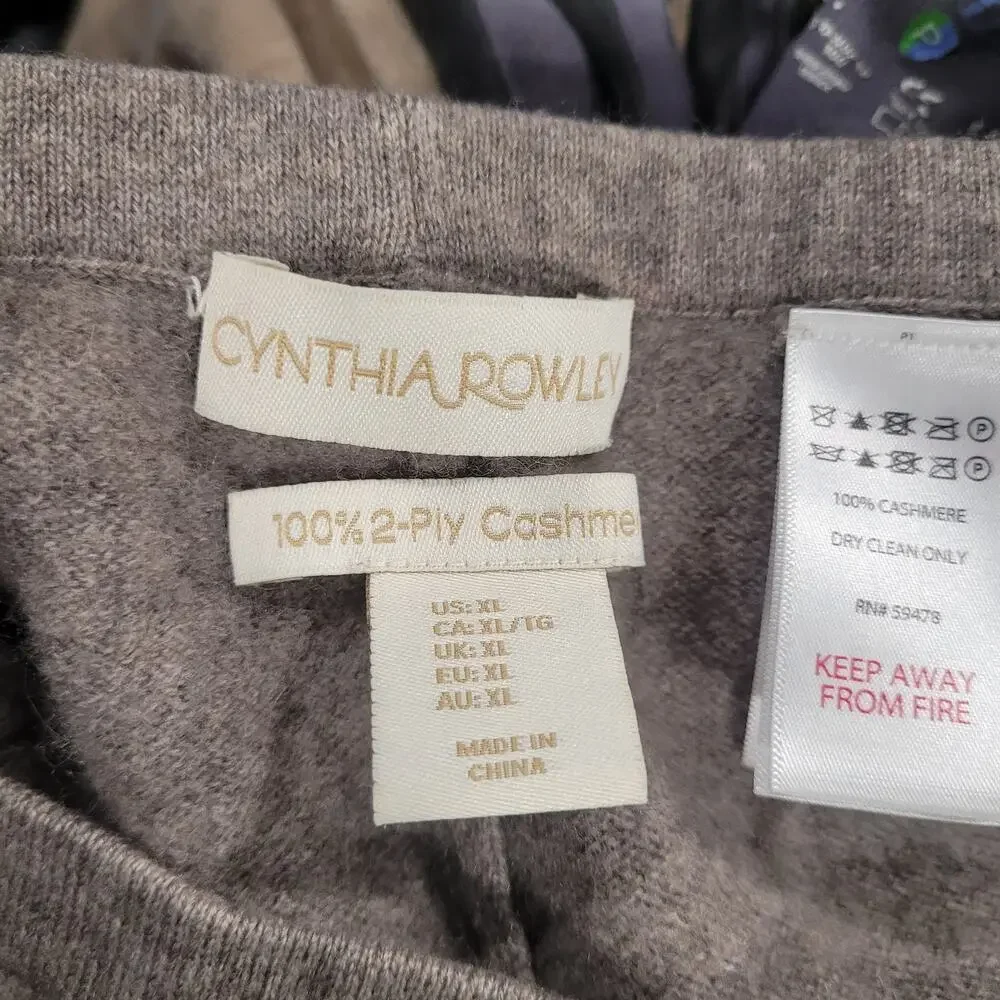 4pc CASHMERE Sweaters Tops Lot Crafts Cutter Flaws Holes Upcycle Fabric‎ DIY